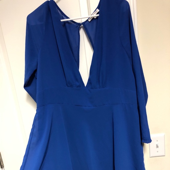 Blue deep v-neck dress - Picture 5 of 6